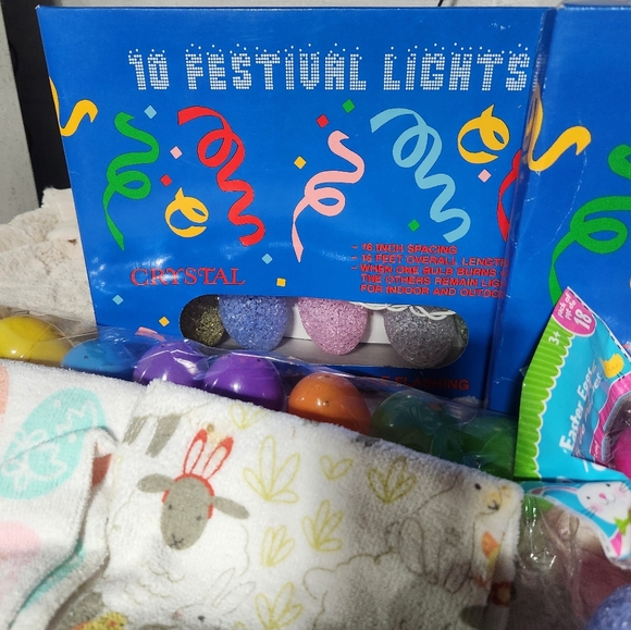 Easter Lot - Picture 3 of 4